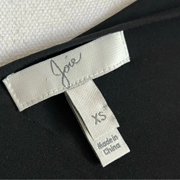 Joie • Black Long Sleeve Split V Tie Neck 100% Silk Odelette Blouse - Picture 7 of 7